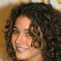 Emmanuelle-Chriqui-03.jpg