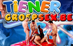 tienergroepsex.jpg